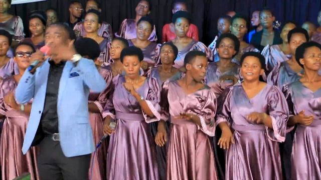 YADUSHINGIYE AMABUYE BY SALEM CHOIR ADEPR KABUGA Official Video 2023 смотреть онлайн