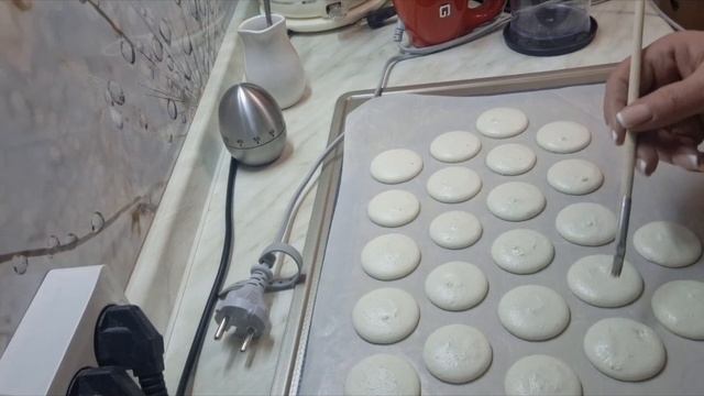 Макарон на французской меренге. На альбумине. Легко)) смотреть онлайн