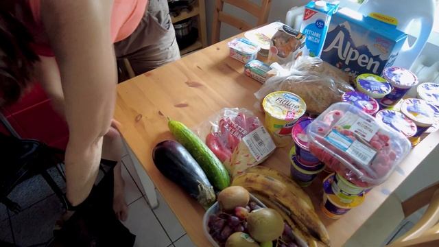 Tafel в Германии/ Любимый магазин переселенцев смотреть онлайн