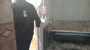 Технология демонтажа сантехнической кабины