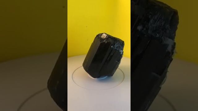 Blacktourmaline Crystal - 100% Natural Product смотреть онлайн