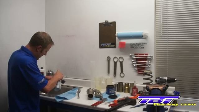 Обслуживание заднего амортизатора KYB (Каяба) мотоцикла