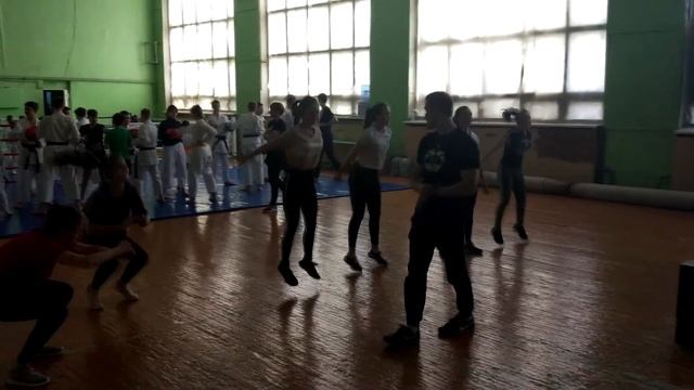 ТРЕНИРОВКИ В ШКОЛЕ ВОРКАУТА | WORKOUTUDM смотреть онлайн