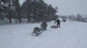 МОТОСОБАКА ПО ГЛУБОКОМУ СНЕГУ