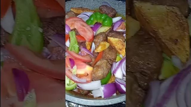 This Kabab & potato 🥔 dinner takes only one 🥘 pan #explore #youtubeshorts #shorts #explorefeed #foo смотреть онлайн