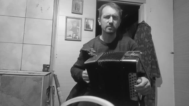 "Люди идут по свету" под гармонь смотреть онлайн