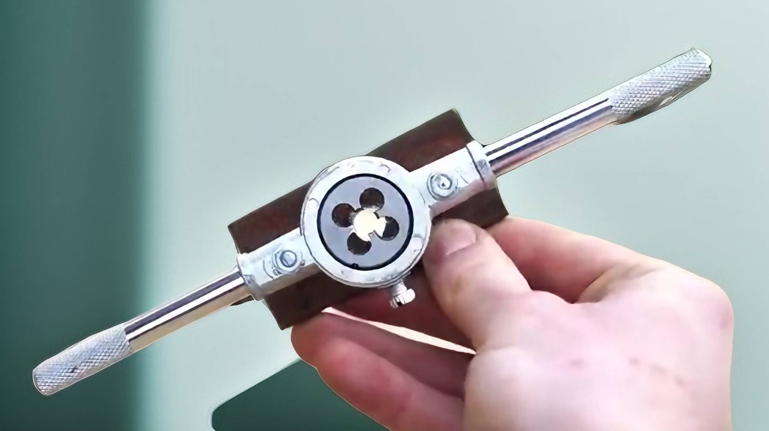 Как сделать ПЛАШКОДЕРЖАТЕЛЬ более ФУНКЦИОНАЛЬНЫМ? смотреть онлайн