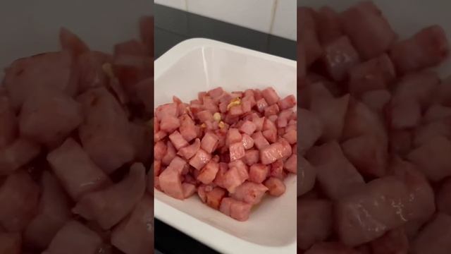 How to make Egg Tortilla with a twist. #tortilla #egg #easyrecipe #food #breakfast #ham смотреть онлайн