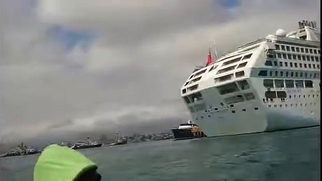 CRUCERO PRINCESS EN PUERTO DE MANTA ECUADOR смотреть онлайн