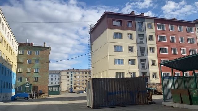 Норильск/Прогулка по дворам Ул.Мира смотреть онлайн