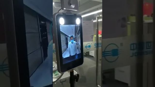 Терминал бесконтактного распознавания лиц Jovision JVS FRT P8 с тепловизором смотреть онлайн