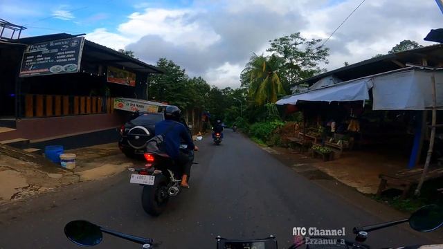 RIDING | POV HONDA CB650R NEO SPORT CAFE RACER смотреть онлайн