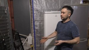 Индезит холодильник не морозит.