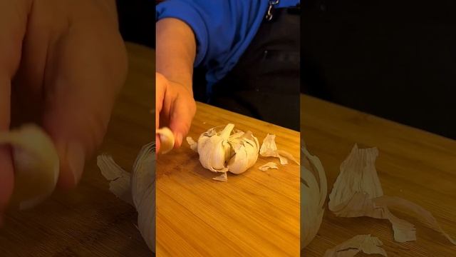 МУРМАНСКОЕ САЛО- СКУМБРИЯ С фруктовым соусом #shorts #скумбрия #мурманскоесало #копчение #гриль смотреть онлайн