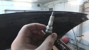 Как выкрутить прикипевшие свечи в двигателе