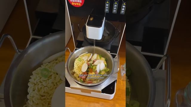 24 Hour Self Ramen Shop in S. Korea 🇰🇷🍜 смотреть онлайн