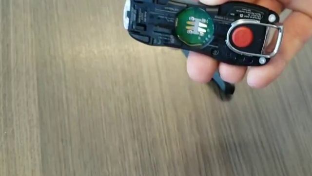 Replacing the battery in the Porsche key. PORSCHE-UPGRADE.RU смотреть онлайн