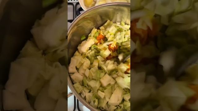 #солянка #солянка #сосиски #капуста #лук#морковь смотреть онлайн