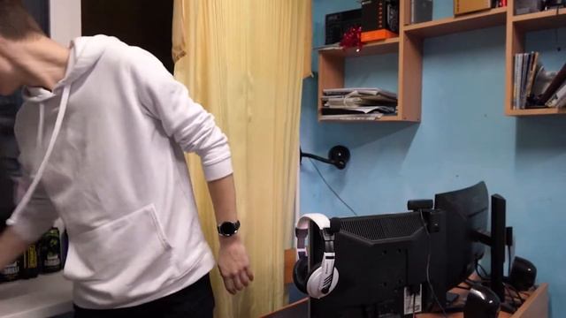 ЫЫЫ & Co. - Я СТУДЕНТ | Клип смотреть онлайн