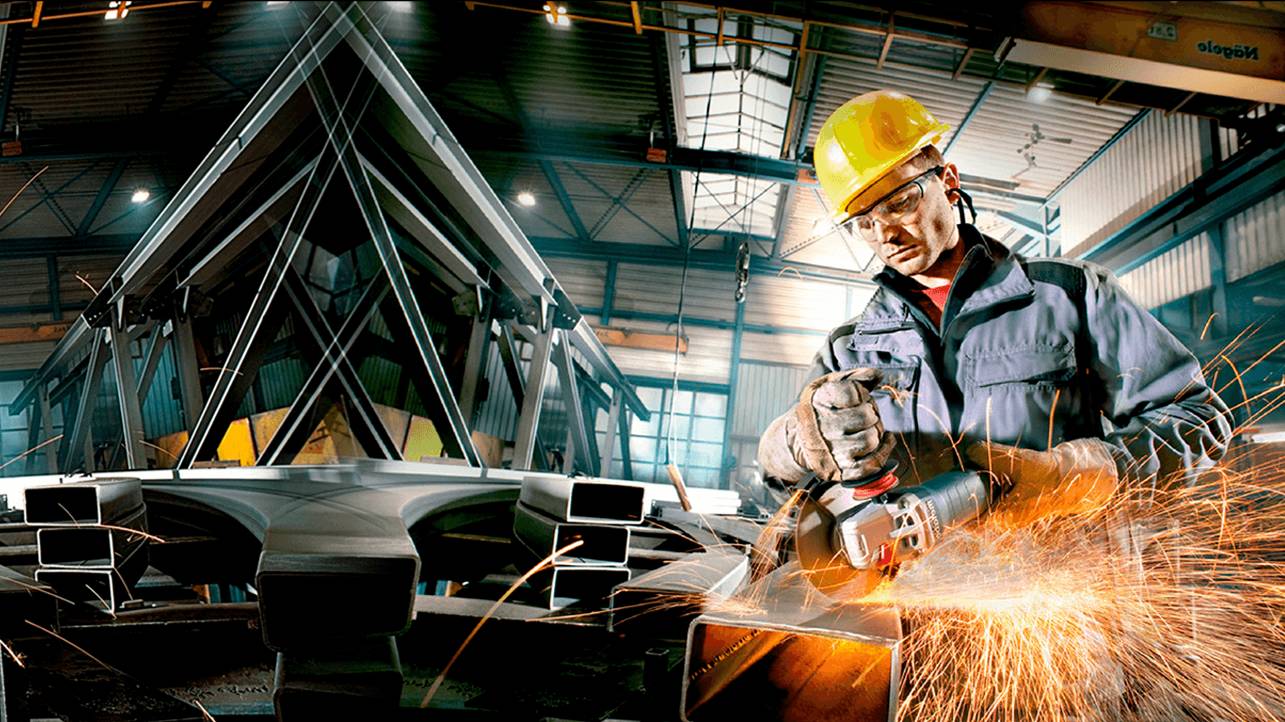 Изготовление рекламы_Фасад Медиа Групп смотреть онлайн