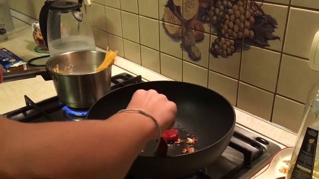Спагетти с креветками смотреть онлайн