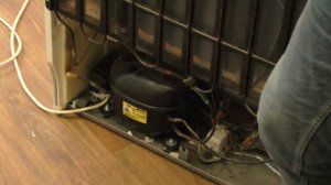 Либхер холодильник не морозит. Замена компрессора.