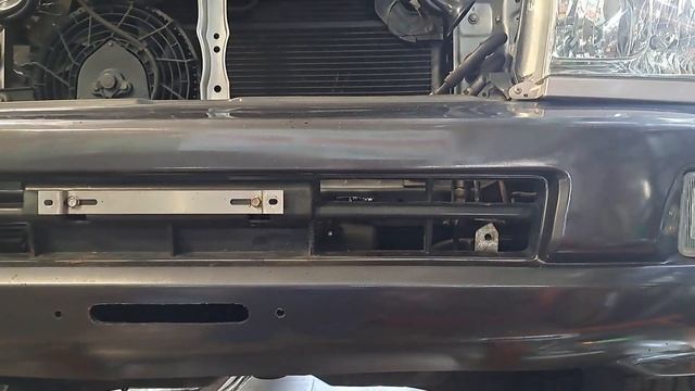 Install winch on Land Cruiser 100 series (GX 2003) смотреть онлайн