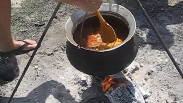 Gulas od belih bubrega (muda) смотреть онлайн