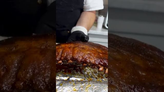 How do you tell your ribs are ready for glaze? #shorts смотреть онлайн