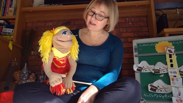 Oh dear what can the matter be - a song with puppets to teach problem solving смотреть онлайн