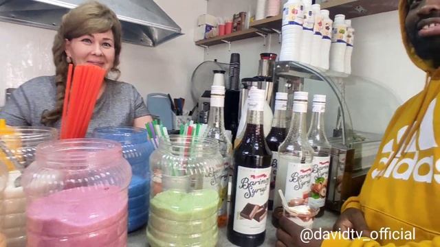 Buying A Milkshake From A Beautiful Russian Woman|Купил молочный коктейль у красивой русской женщин смотреть онлайн