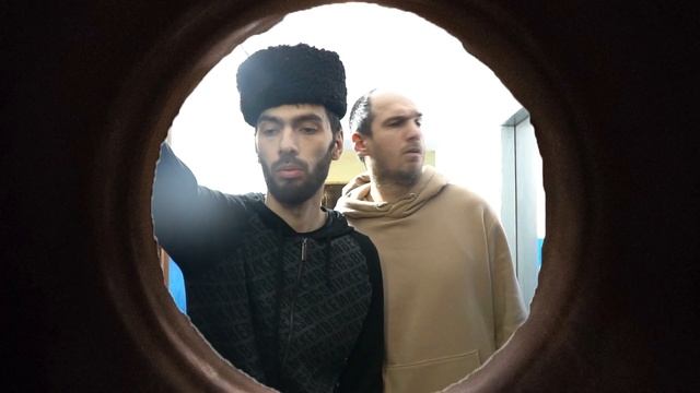 ШЛИ К ДРУГУ ЗА НОСКАМИ. смотреть онлайн