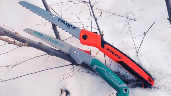 Складные ножовки Total и Finland в работе.