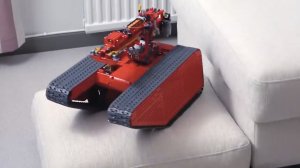 Битва танков из Лего - Мини против Мега.