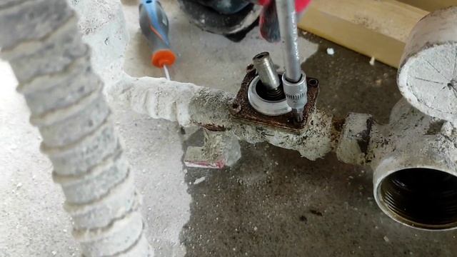 Ремонт электромагнитного клапана на штукатурной станции Putzmeister MP-25. смотреть онлайн