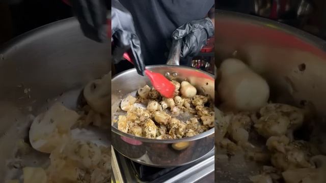 Butter garlic mushroom with stir fry herb rice❤️ #shorts #youtubeshorts #trending смотреть онлайн