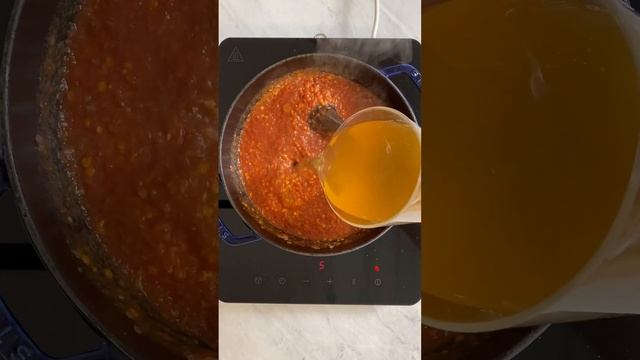 How to Make Tomato Soup with Red Lentils | Our Modern Kitchen смотреть онлайн