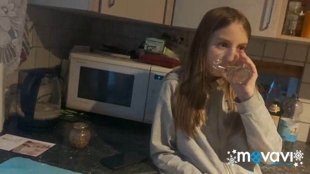 Собрала конский щавель напоила теленка// На Ужин Были спагетти// Сходила закупилась смотреть онлайн