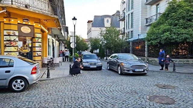 4 января 2025 в центре старого Батуми прогулялся и поснимал архитектуру. Обнаружил Лондон!