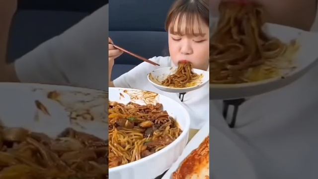 Asmr Mukbang Fried Egg With Jajangmyeon And Kimchi 🇰🇷🍯🌿 смотреть онлайн