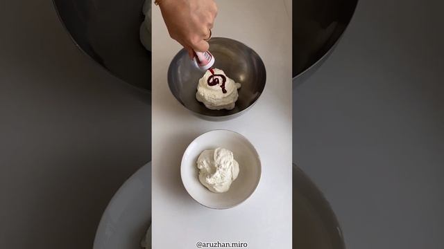 БЕНТА ТОРТЫНА НОВОГОДНЫЙ ДЕКОР смотреть онлайн