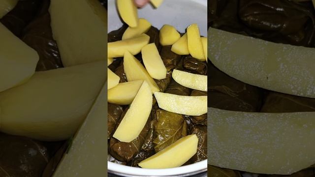 💚 Попробовав 1 раз, вы будете готовить только так - #долма в томатной заливке😋 #shorts #dolma #rec смотреть онлайн