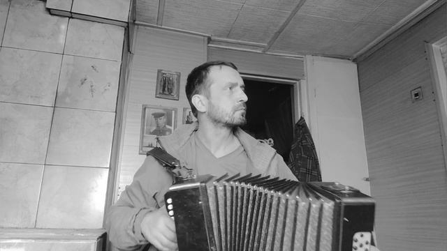 "Песня старателей" из к/ф "Смок и Малыш" под гармонь. смотреть онлайн