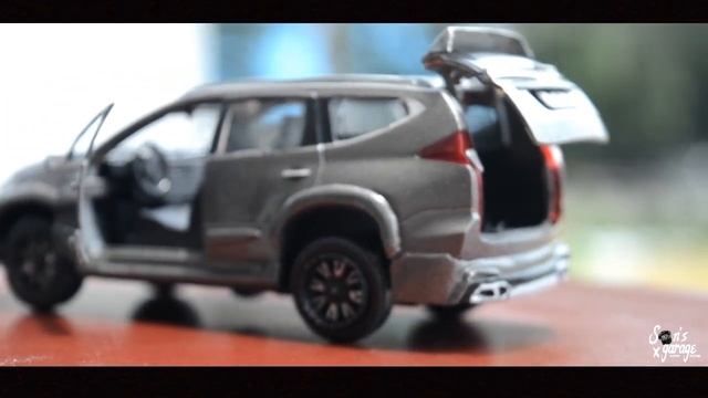 Mitsubishi Pajero Sport Custom Fullbodykit Miniature Diecast смотреть онлайн