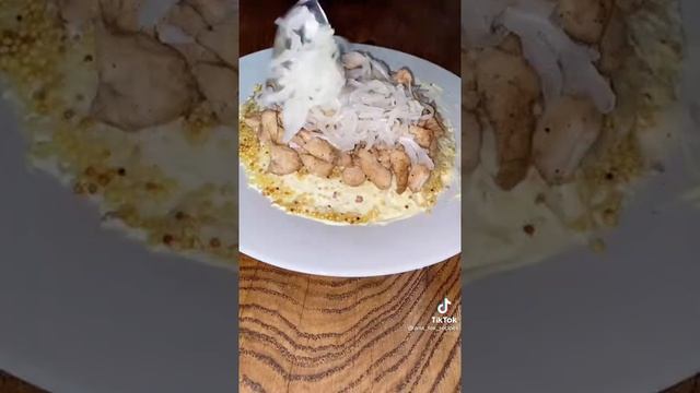 салат в виде тортика смотреть онлайн