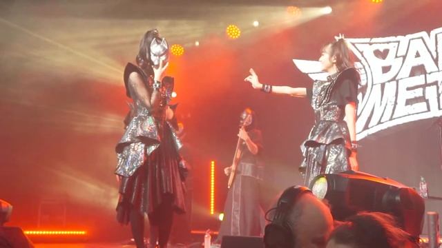 BABYMETAL - Barrowland, Glasgow - 19 February 2020 - SU-METAL/ MOAMETAL banter смотреть онлайн