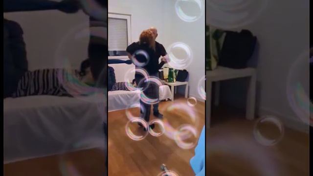 Anita y Balvin. Downtown improvisación Paz Vigra y Paco Gata смотреть онлайн