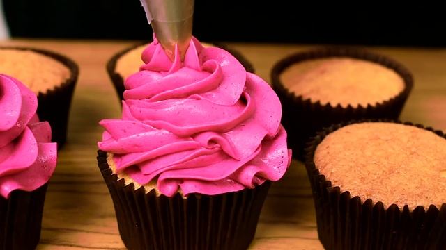 Bloomsbury's Cupcake Story |Cupcakes Delivery Online in Abu Dhabi & Dubai смотреть онлайн