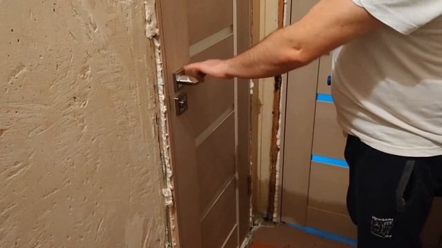 Как смазать петли дверей бабочка ? смотреть онлайн