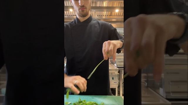 Дзадзики | Zadziki | больше, чем соус | #shorts #chef #greece #sause #teos смотреть онлайн
